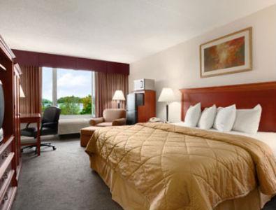 Baymont Inn & Suites Clearwater Szoba fotó